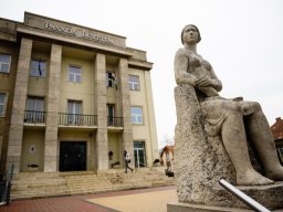 2015march_163_20150423_1304220110