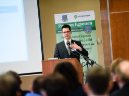 2015march_97_20150423_2020089222